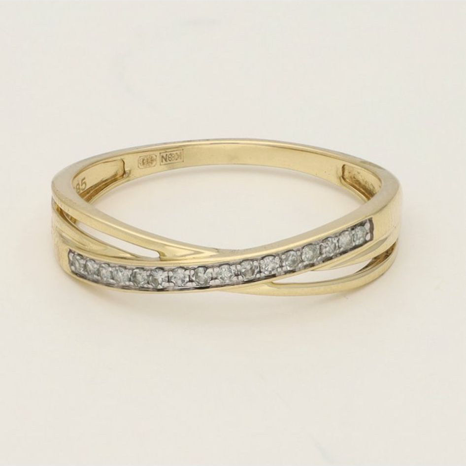 14 karaat Geelgouden Ring met 16 Diamanten – 0,08 ct