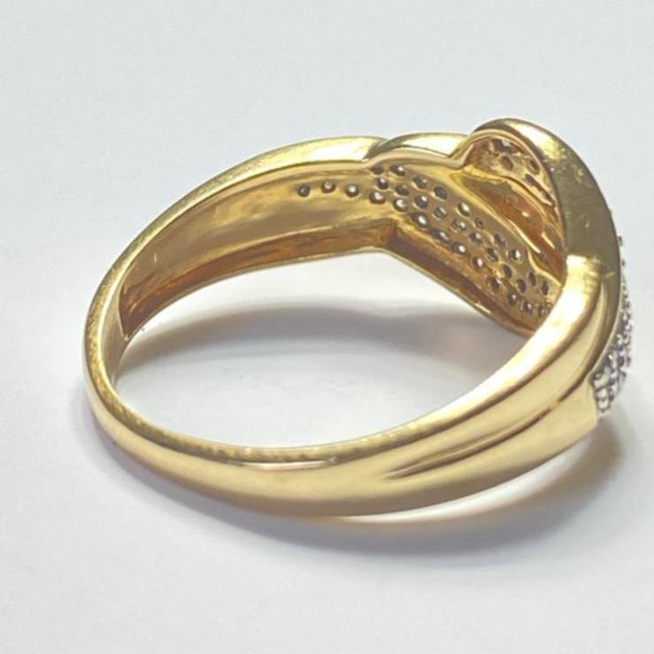 Exclusieve 18 karaat geelgouden ring met 74 diamanten